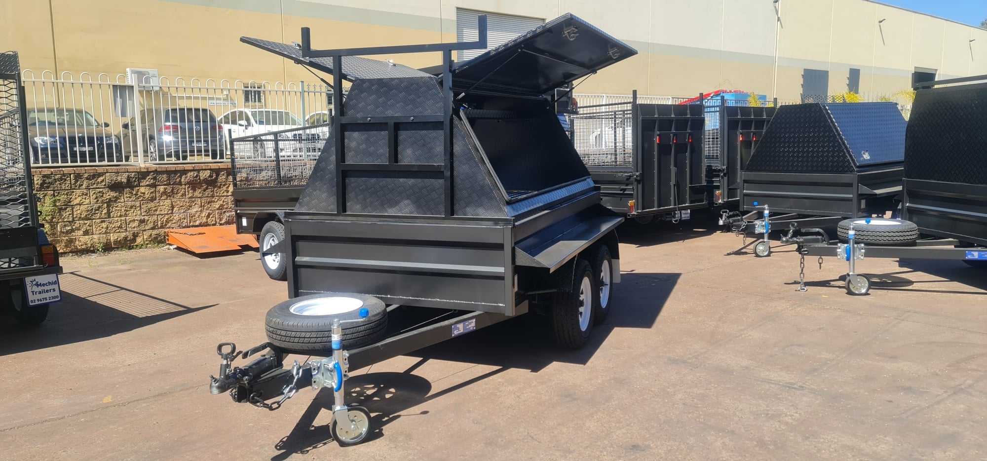 8×5 Tradie Trailer with 2 lift up doors