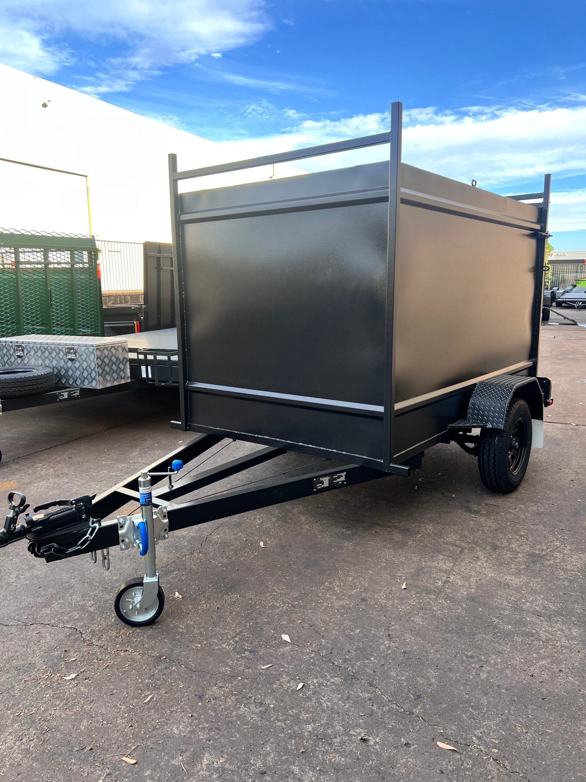 8×5 Enclosed Trailer 1400 kgs GVM with Ramp